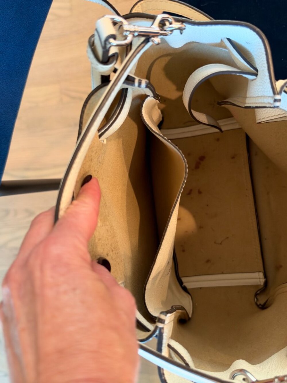 Tory Burch Romy Bucket Bag - Picture 4 of 5